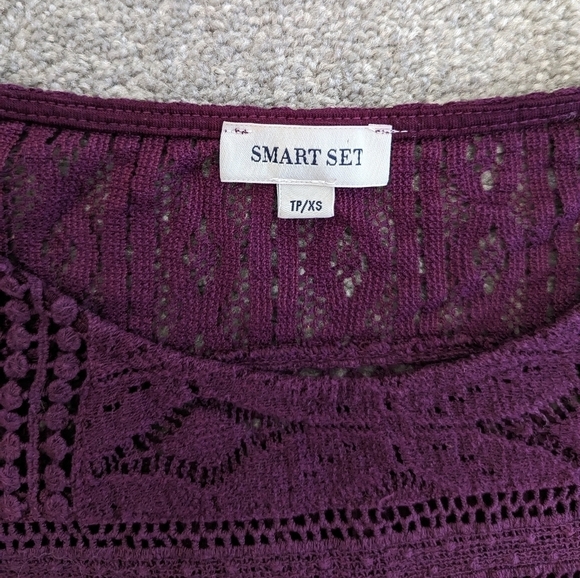 SMART Set purple crochet accent hollow long sleeve top women's XS - Picture 2 of 9